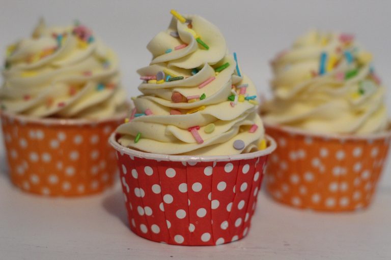 The Ultimate Guide to Making the Perfect Cupcakes
