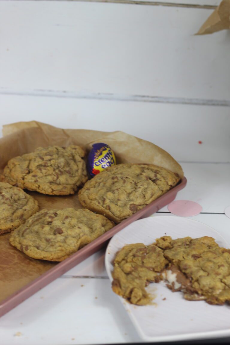 Crème Egg Cookies
