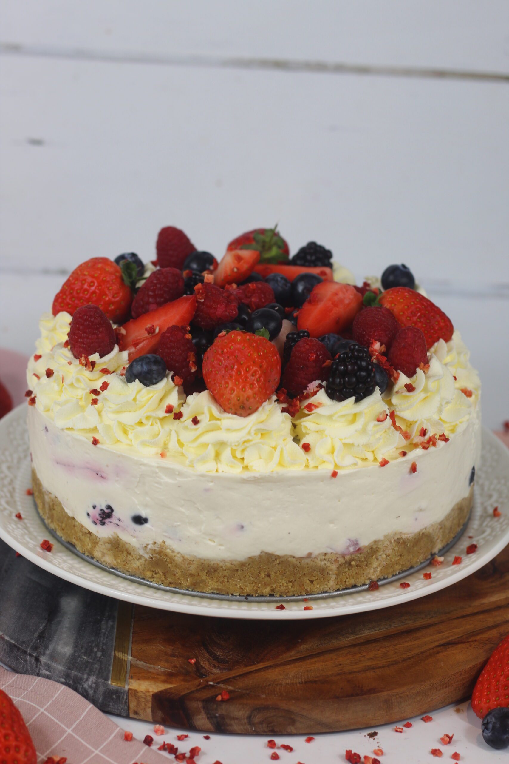 No-Bake Summer Berry Cheesecake - A Spoonful of Vanilla