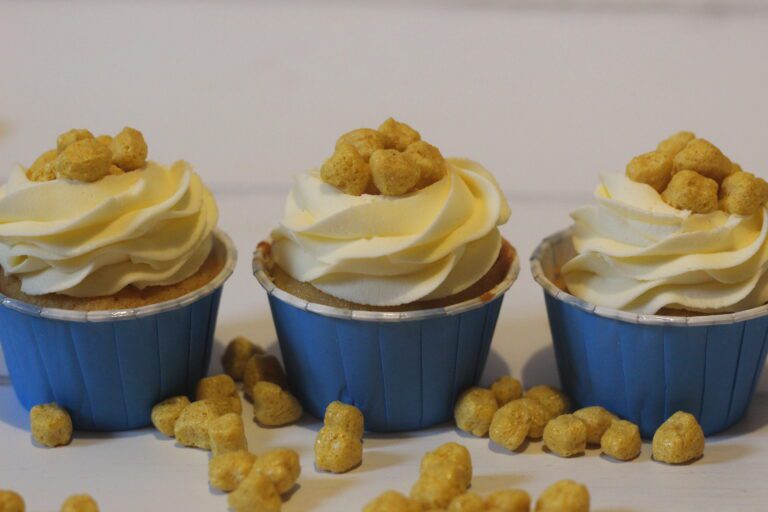 Breakfast Cereal Cupcakes