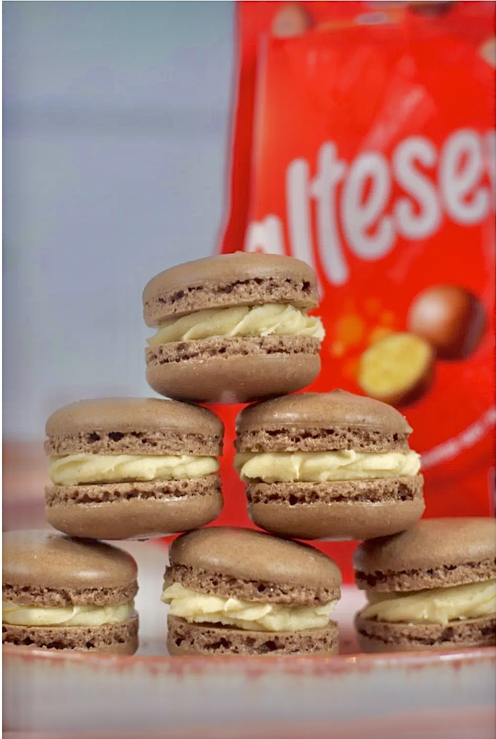Malteser Macarons