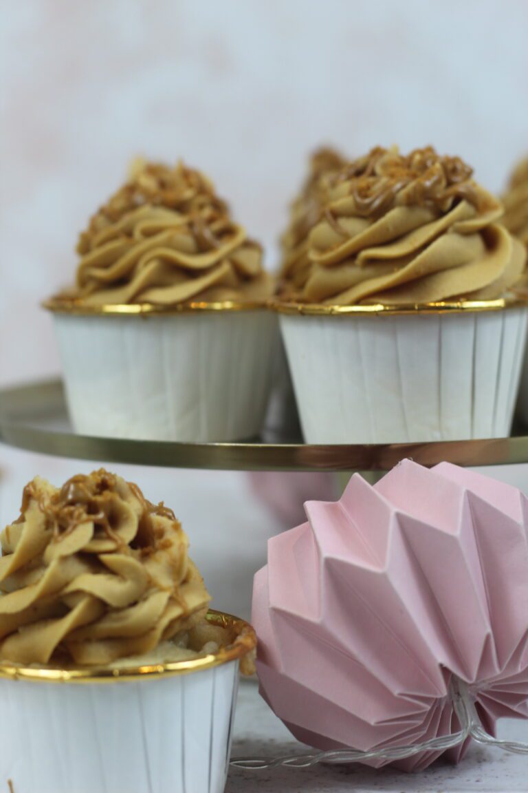 Vegan White Chocolate & Biscoff Cupcakes